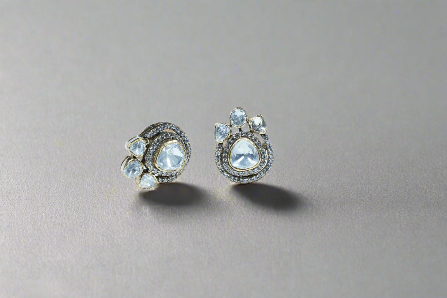 Kamini Kanaka Earstuds