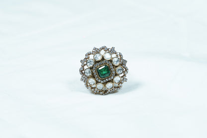 Jalaja Emerald Moissanite Ring