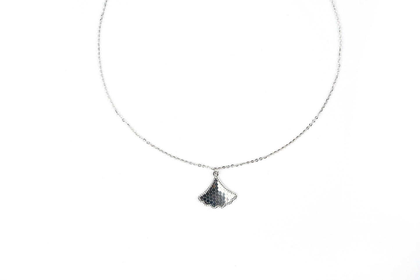 Luminique Sparkling Leaf Chain Pendant