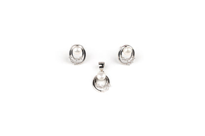 Pearl Essence Oval Pendant Set