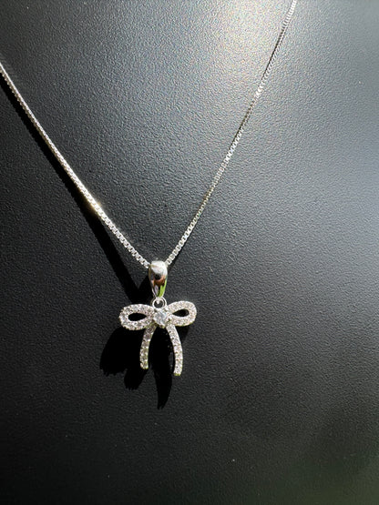 Glittering Ribbon Pendant