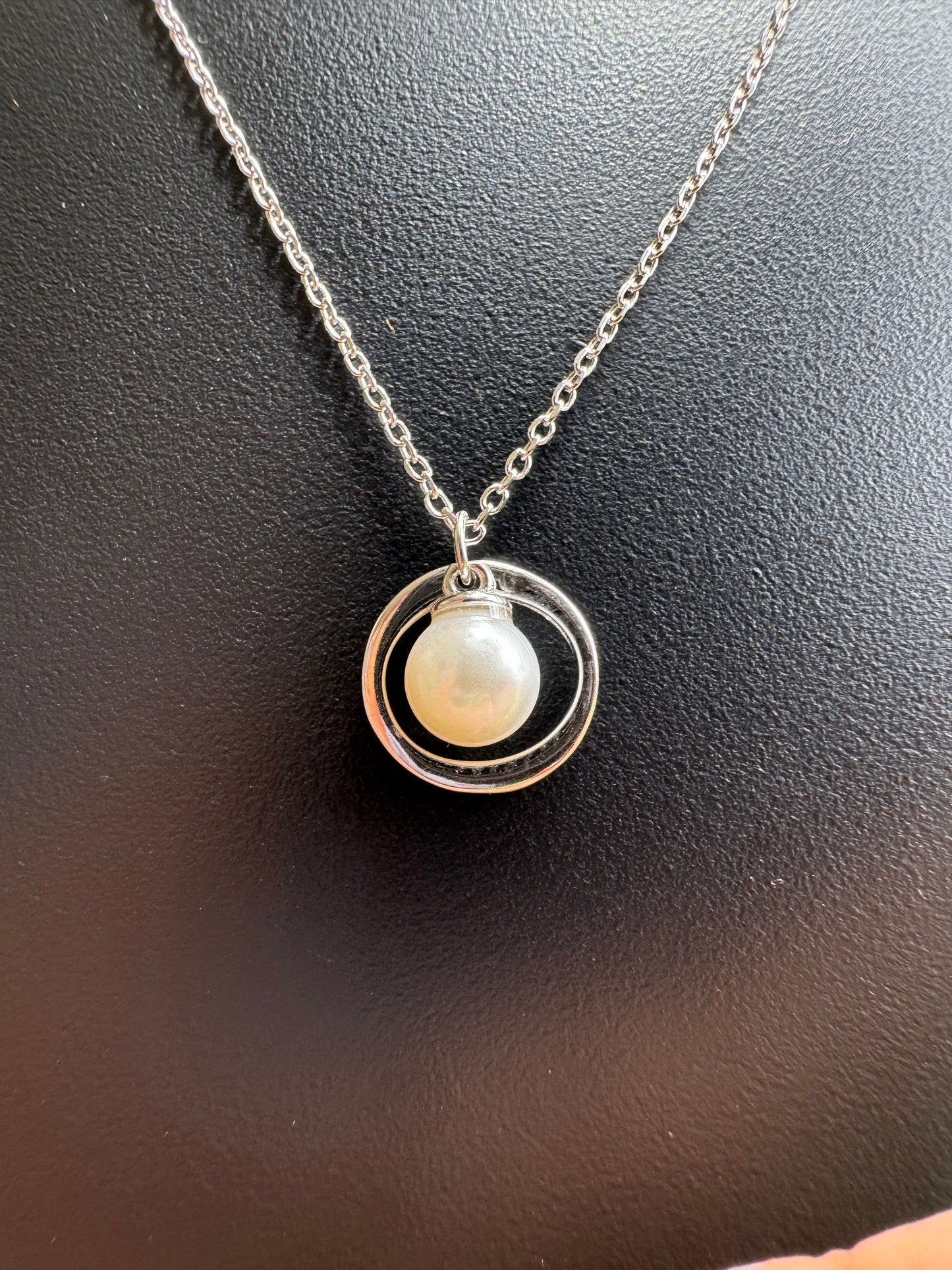 Pearl Halo Pendant