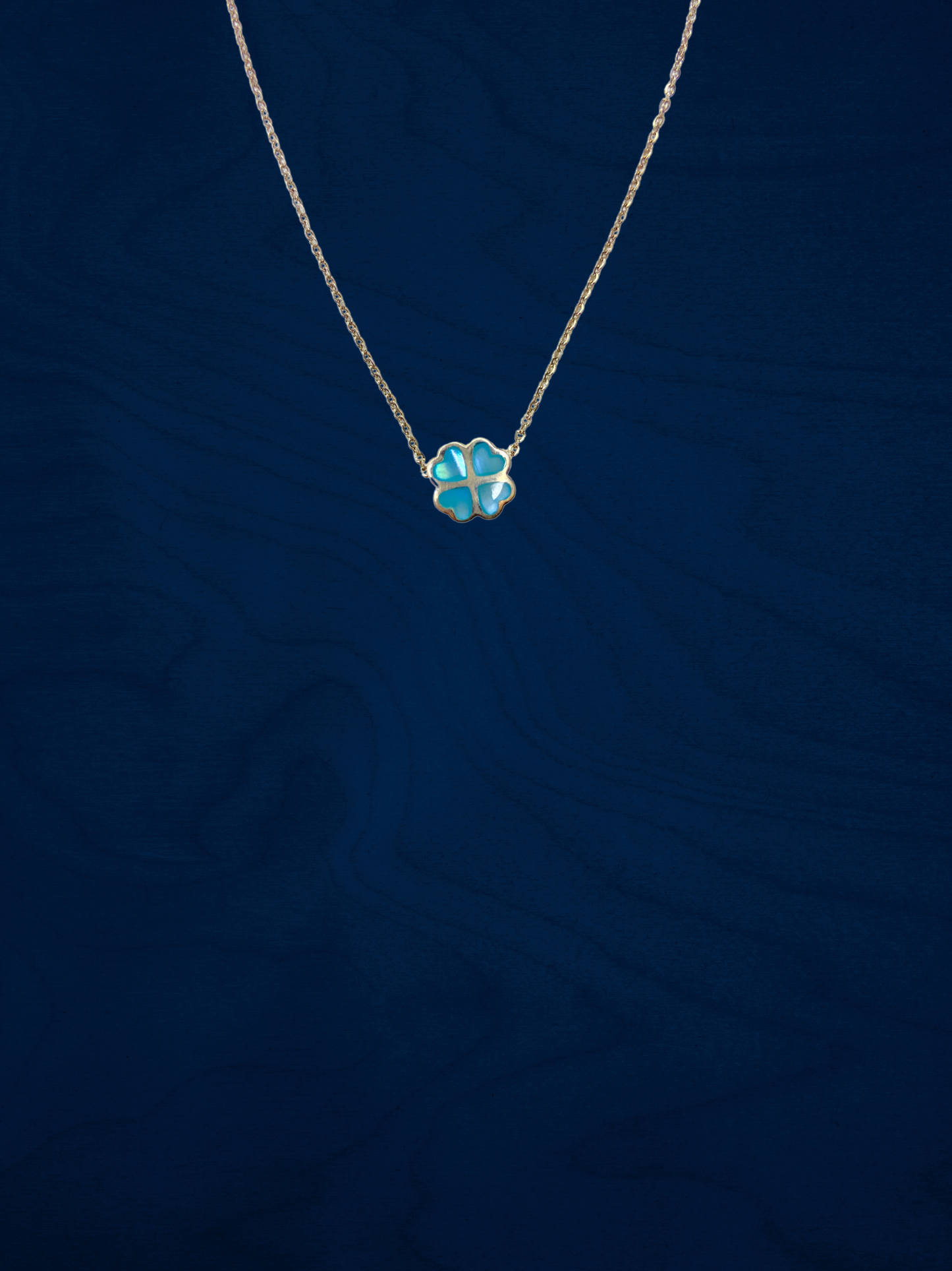 Charming Blue Floral Pendant with Chain