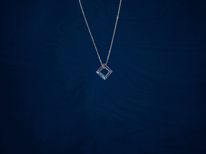 Classy Pendant with Link Chain